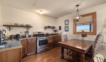 618 Grove Creek Rd, Absarokee, MT 59001