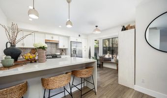 2711 Cypress Hill Rd, Carlsbad, CA 92008