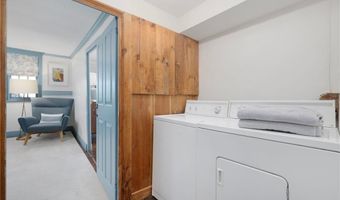 27 William St, Newport, RI 02840
