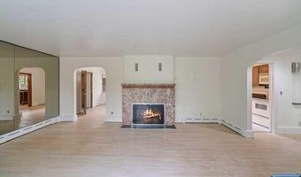 35 Old Dock Rd, Alpine, NJ 07620