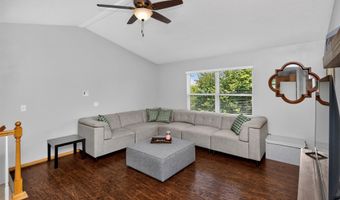 1444 SW Twin Gates Dr, Ankeny, IA 50023