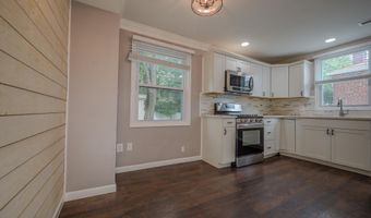 3617 FOUR MILE RUN Dr, Arlington, VA 22206