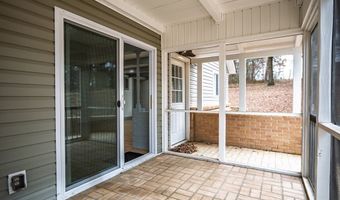 319 Rogers Ave, Bruce, MS 38915