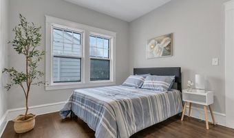 19 Greene Ln, Newport, RI 02840