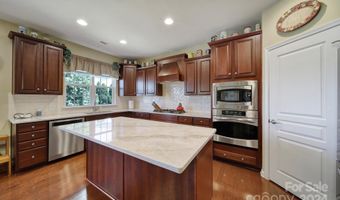 2062 Yellowstone Dr, Fort Mill, SC 29707