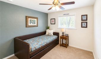 1402 S Saunders St, Aransas Pass, TX 78336