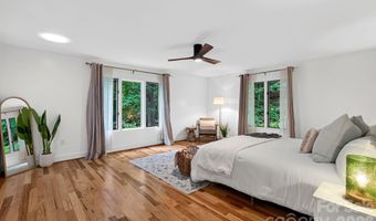 12 Beech Tree Ln, Asheville, NC 28804
