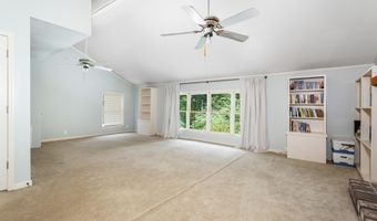 1624 LAKESHORE Dr, Anniston, AL 36207