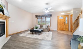 N9115 HEDGEROW Drive, Appleton, WI 54915