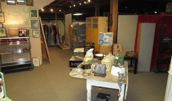 1332 COMMERCIAL St, Astoria, OR 97103