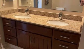 8415 SPICEWOOD Ct, Annandale, VA 22003