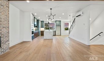 3249 W Moore St, Boise, ID 83702