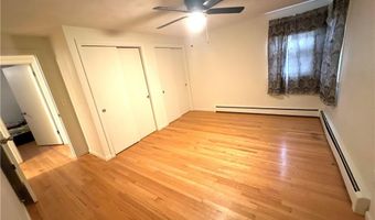 8 Ashby St, Johnston, RI 02919