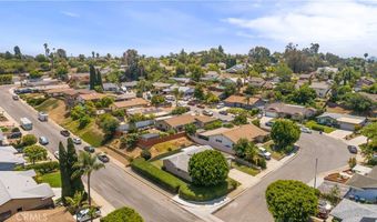 308 Retreat Ct, Fallbrook, CA 92028