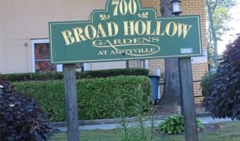 700 Broadway 22, Amityville, NY 11701