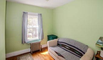 98 Circle St, Barre, VT 05641