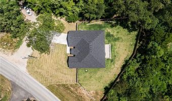 2 Darten Cir, Bella Vista, AR 72714