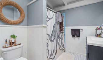 889 Alahaki St, Kailua, HI 96734