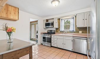 1738 South Rd, Bradford, VT 05033