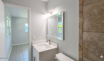 1283 NANTUCKET Ave, Atlantic Beach, FL 32233