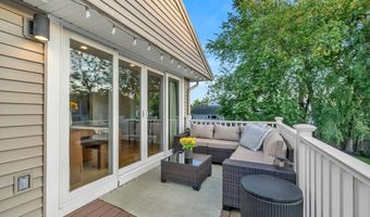 37 Hillcrest Ave, Beverly, MA 01915