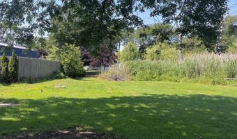 351 Center St, Algonac, MI 48001