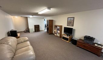 1210 N 4th St, Aberdeen, SD 57401