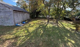 967 Sunrise Hwy, Long Island City, NY 11704