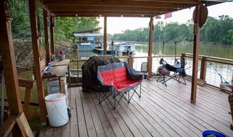 1758 Easons Bluff Rd, Baxley, GA 31513