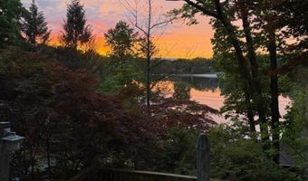 57 Lakeside Dr, Alloway, NJ 07461