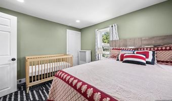 26 Liberty St, Andover, NJ 07801