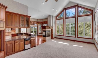 618 18th Fairway, Andover, KS 67002