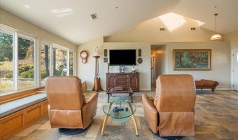 772 Rainbow Crest Rd, Fallbrook, CA 92028