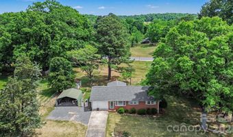 79 Walnut St, Badin, NC 28009