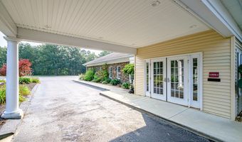 2 Windsor Dr, Alfred, ME 04002