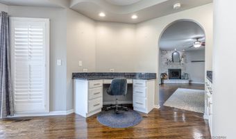 1801 N Dover Ct, Arlington Heights, IL 60004