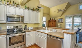 905 Bramble Reach # B, Bald Head Island, NC 28461
