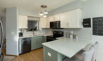 806 SE Kensington Rd, Ankeny, IA 50021