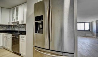 801 N PITT St N #1206, Alexandria, VA 22314