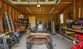 404 Shallowford Dr, Boiling Springs, SC 29316