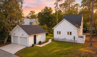 37 Park Sq S, Beaufort, SC 29907