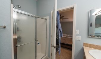 171 Leisure Park Cir, Santa Rosa, CA 95401