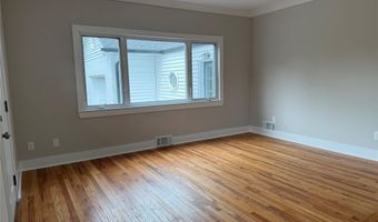 41 Woods Ave, Bergenfield, NJ 07621