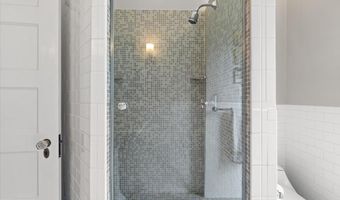 2816 27TH St NW, Washington, DC 20008