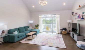 2544 Oxford Cir, Ann Arbor, MI 48103