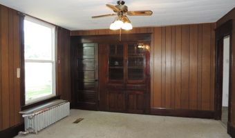 401 S Third St, Altamont, IL 62411