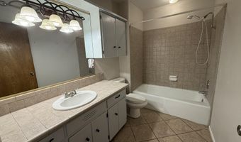 1901 W Briscoe Ave, Artesia, NM 88210
