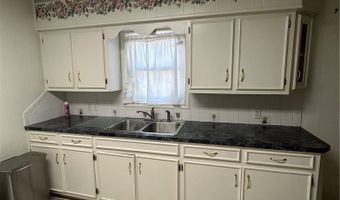 1005 Loma St, Alice, TX 78332