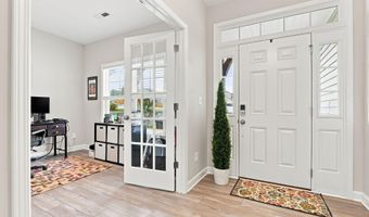 201 Rough Ridge Trl, Aberdeen, NC 28315