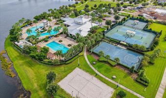 7526 PARADISO Dr, Apollo Beach, FL 33572